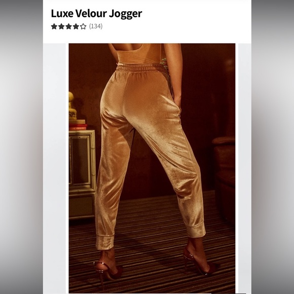 Fabletics 3X Velvet Joggers - Picture 6 of 10